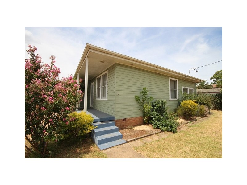 2 Main Street, Scone NSW 2337
