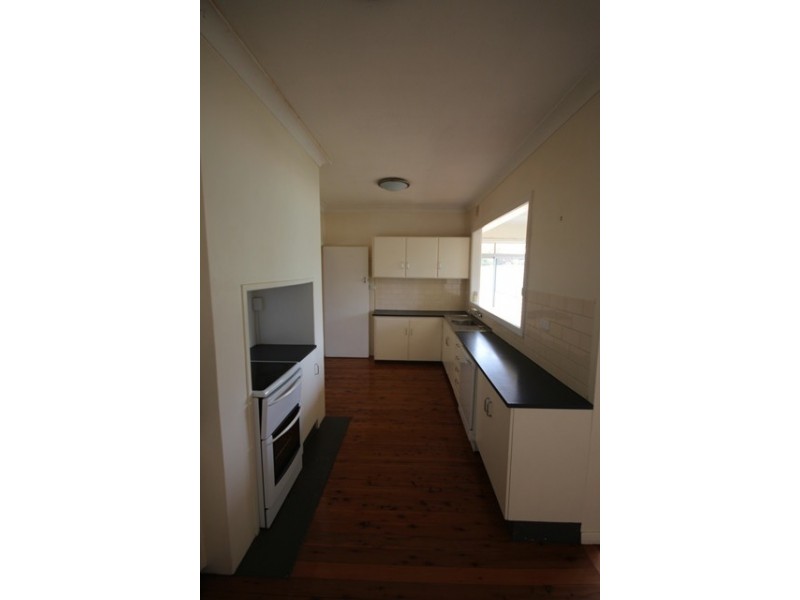 2 Main Street, Scone NSW 2337