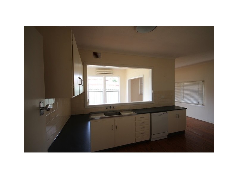 2 Main Street, Scone NSW 2337