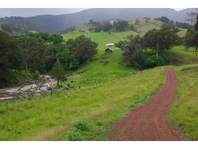 2878 Barry Road, Nundle NSW 2340
