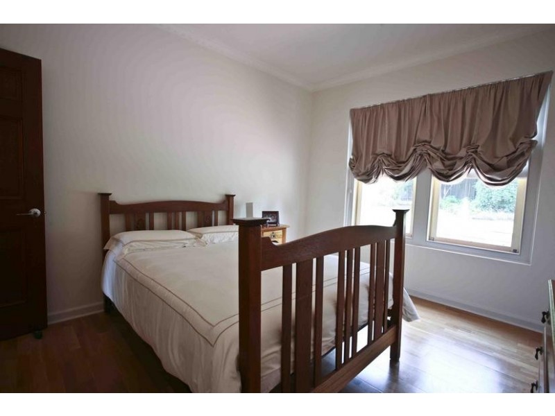 2 Little Street, Scone NSW 2337