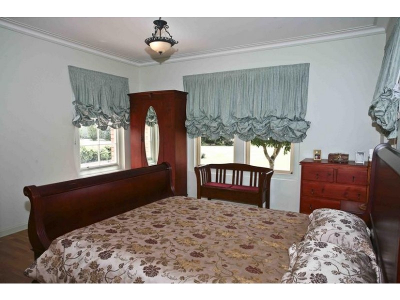 2 Little Street, Scone NSW 2337