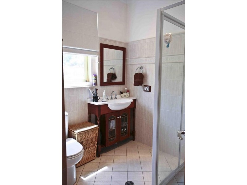 2 Little Street, Scone NSW 2337