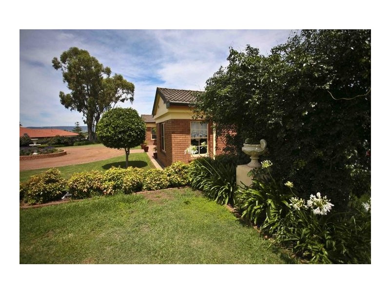 2 Little Street, Scone NSW 2337