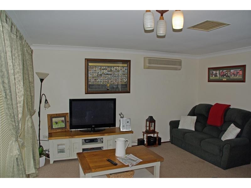 6 Davies Street, Scone NSW 2337