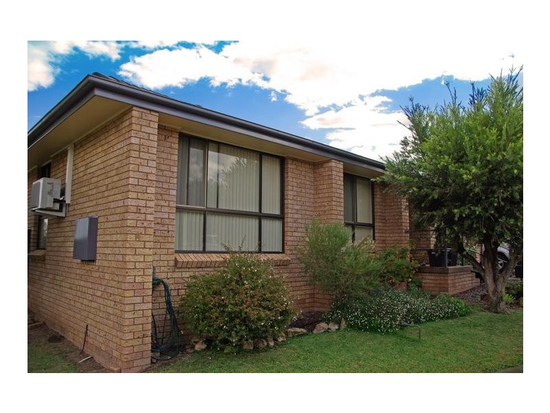 1 Renshaw Close, Scone NSW 2337