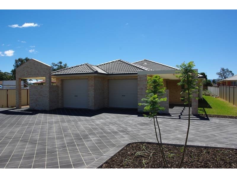2/49A Satur Road, Scone NSW 2337