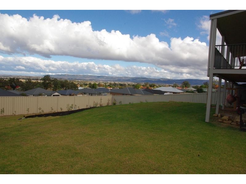 20 Redbank Drive, Scone NSW 2337