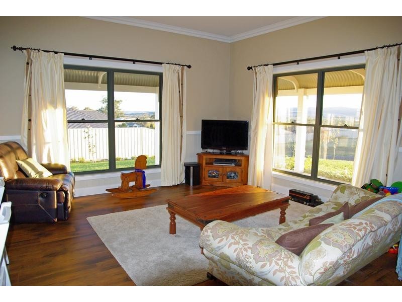 43 Redbank Drive, Scone NSW 2337