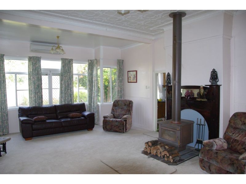 62 Warrah Creek Road, Willow Tree NSW 2339