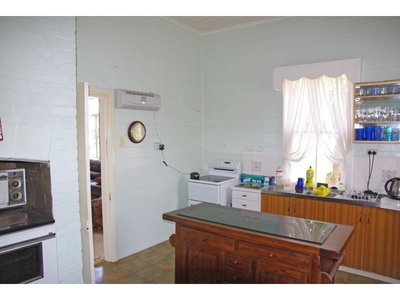 62 Warrah Creek Road, Willow Tree NSW 2339