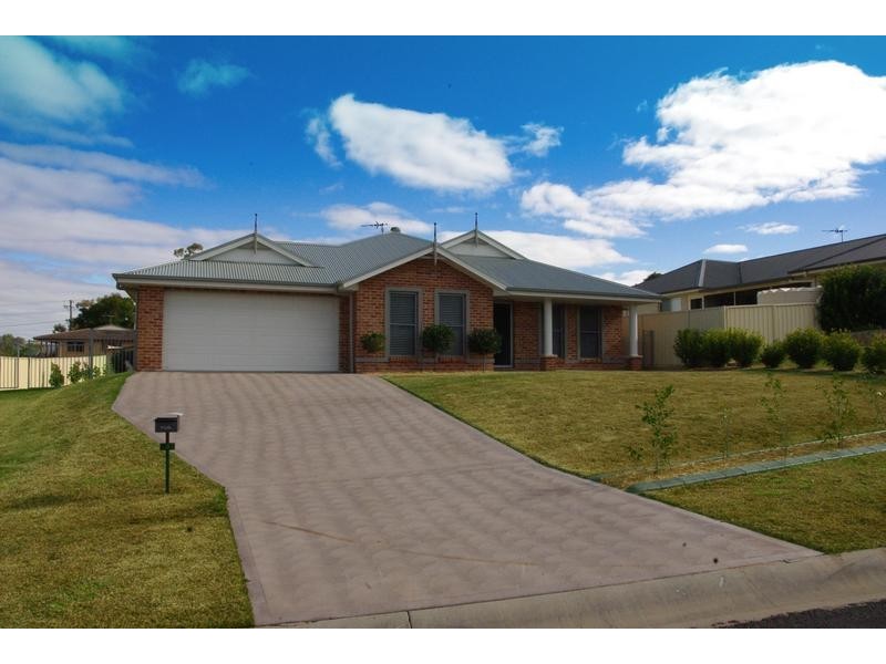3 Redbank Drive, Scone NSW 2337
