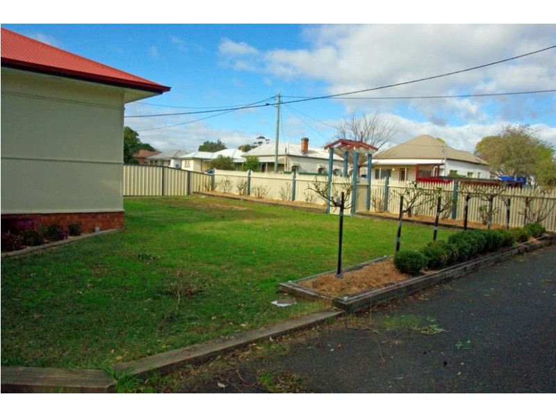 10 Sydney Street, Scone NSW 2337