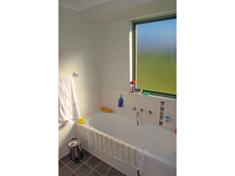 10 Kingfisher Crescent, Scone NSW 2337