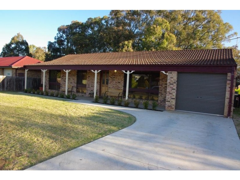 27 Nyarra Street, Scone NSW 2337