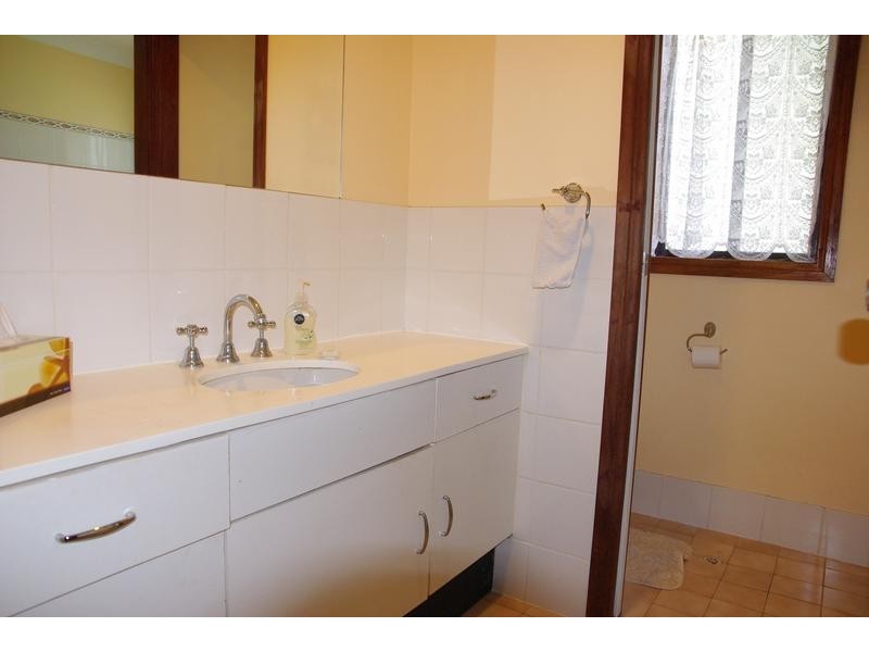 27 Nyarra Street, Scone NSW 2337