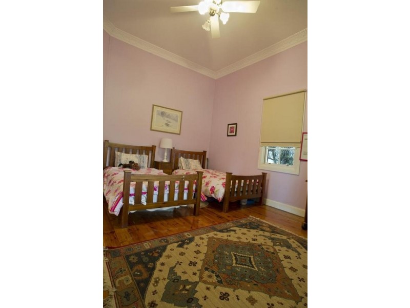 . Segenhoe Valley via, Scone NSW 2337