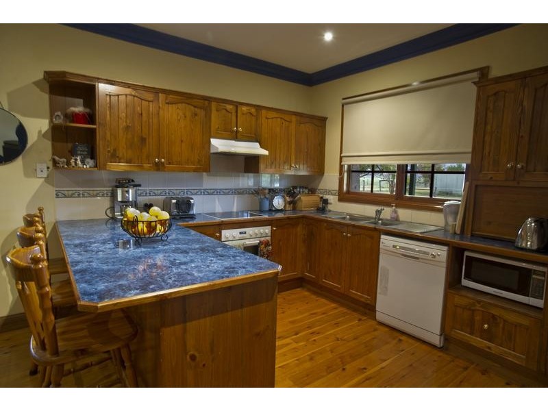 . Segenhoe Valley via, Scone NSW 2337