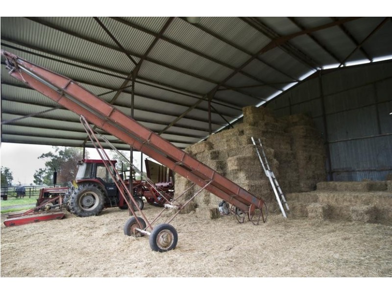 . Segenhoe Valley via, Scone NSW 2337