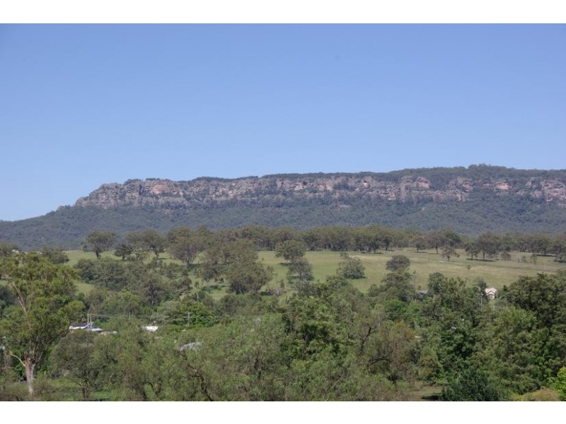 5 Lorraine, Wingen NSW 2337