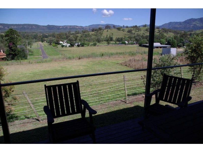 5 Lorraine, Wingen NSW 2337
