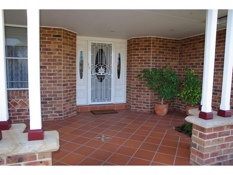 16 Honeysuckle Crescent, Scone NSW 2337