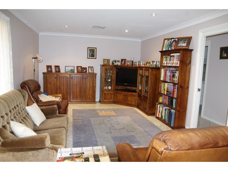 16 Honeysuckle Crescent, Scone NSW 2337