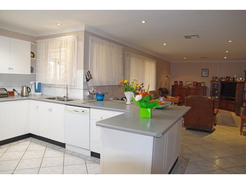 16 Honeysuckle Crescent, Scone NSW 2337