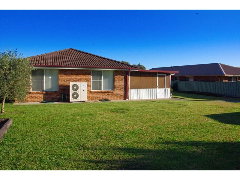 16 Honeysuckle Crescent, Scone NSW 2337