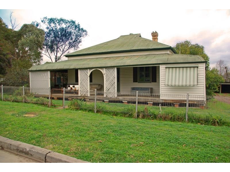 7 Gundy Road, Scone NSW 2337