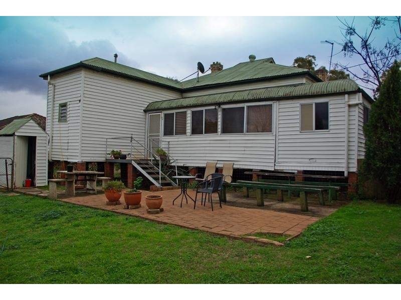 7 Gundy Road, Scone NSW 2337