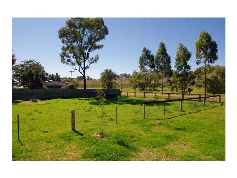 65 Raglan Street, Wingen NSW 2337