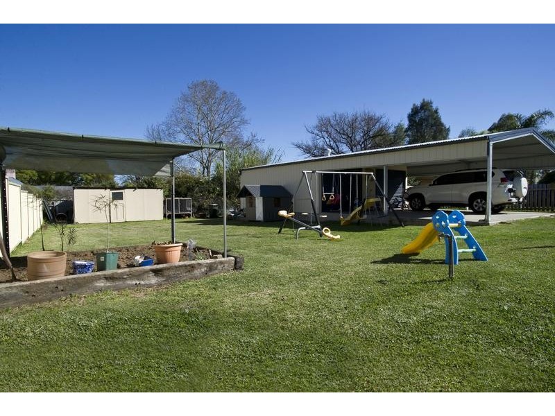 13 Main Street, Scone NSW 2337