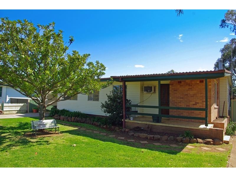 28 St. Heliers Street, Aberdeen NSW 2336