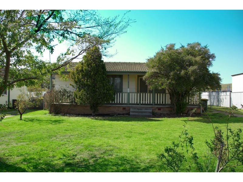24 Barton Street, Scone NSW 2337