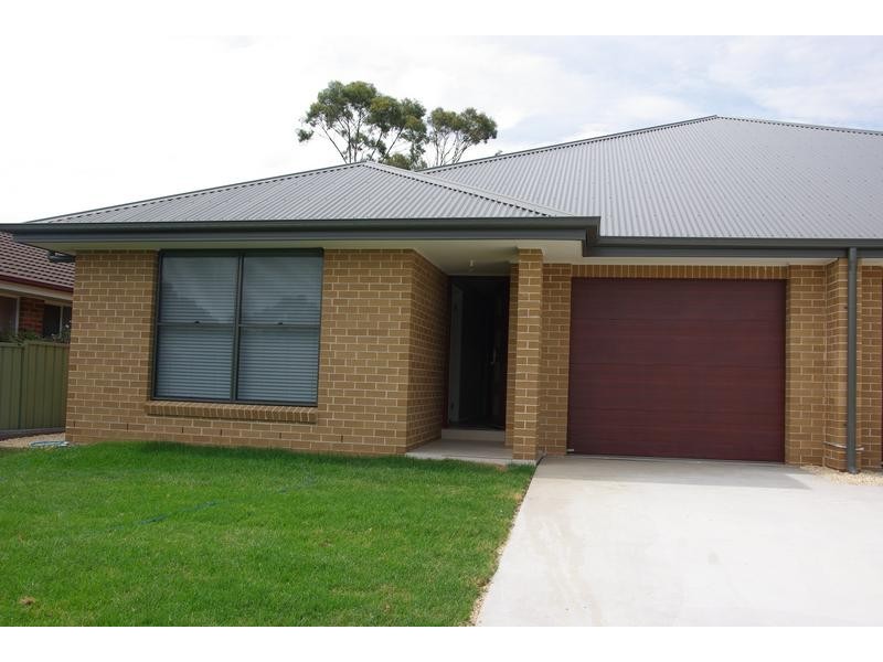 15a Honeysuckle Crescent, Scone NSW 2337