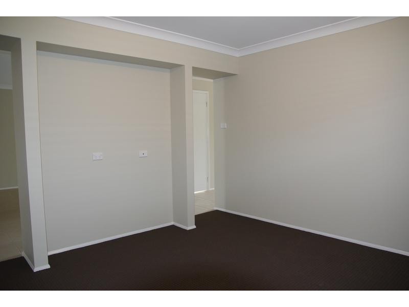 15a Honeysuckle Crescent, Scone NSW 2337