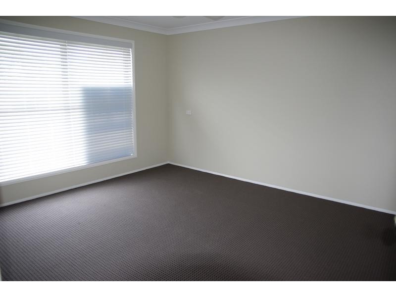 15a Honeysuckle Crescent, Scone NSW 2337