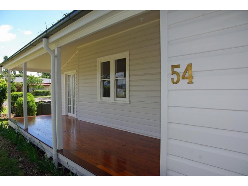54 Hill Street, Scone NSW 2337