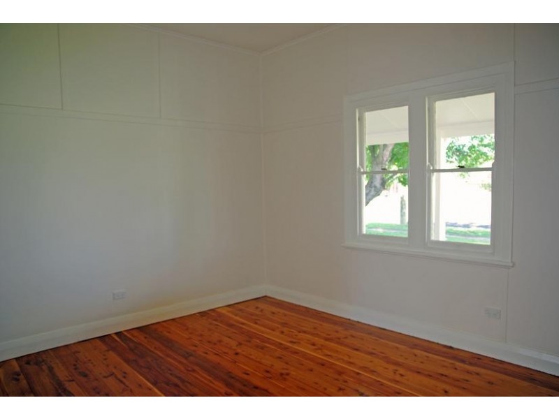 54 Hill Street, Scone NSW 2337