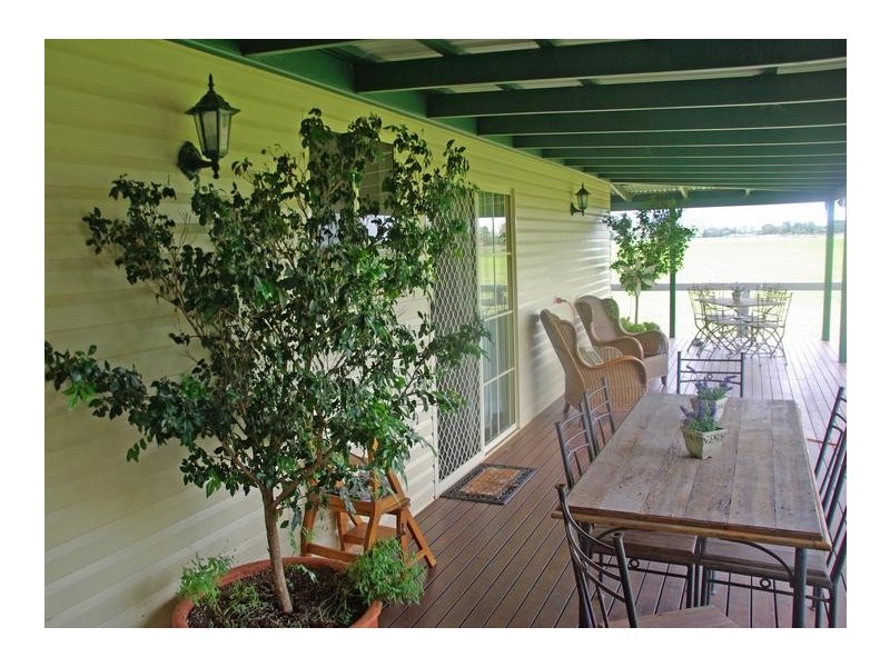 22 Segenhoe Road, Scone NSW 2337