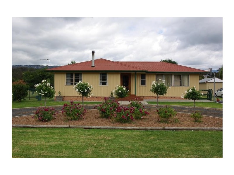 9 Roseberry Street, Wingen NSW 2337