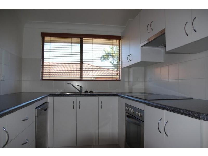 10/6 Main Street, Scone NSW 2337