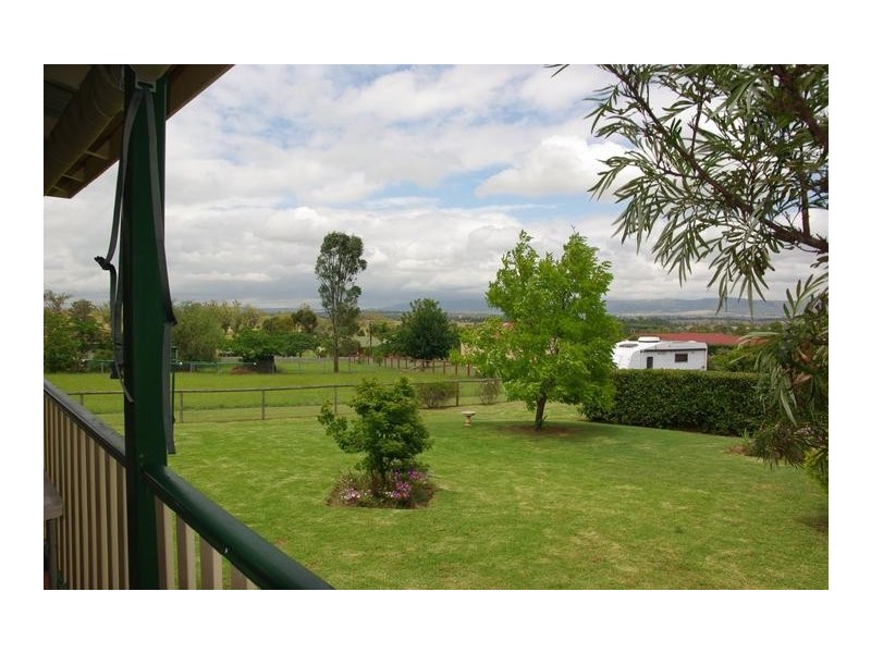 3 Stanstead Close, Scone NSW 2337