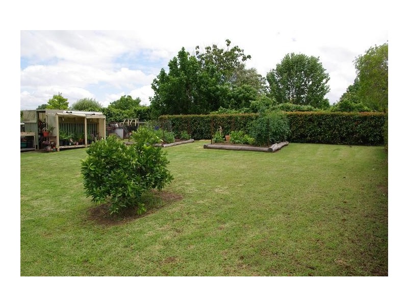 3 Stanstead Close, Scone NSW 2337