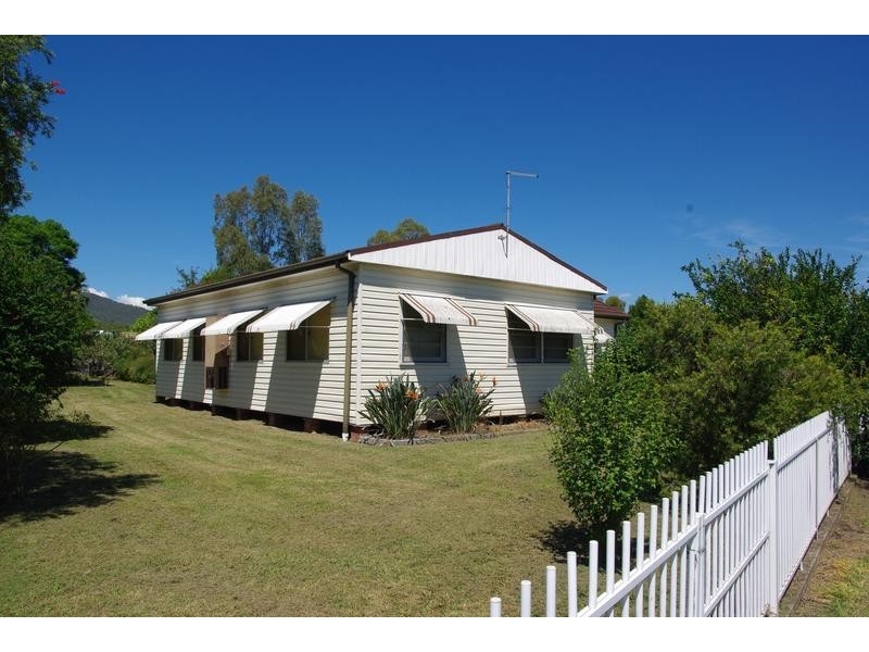 44 Kelly Street, Scone NSW 2337