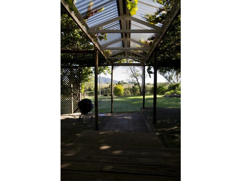 12 Wilson Street, Gundy NSW 2337