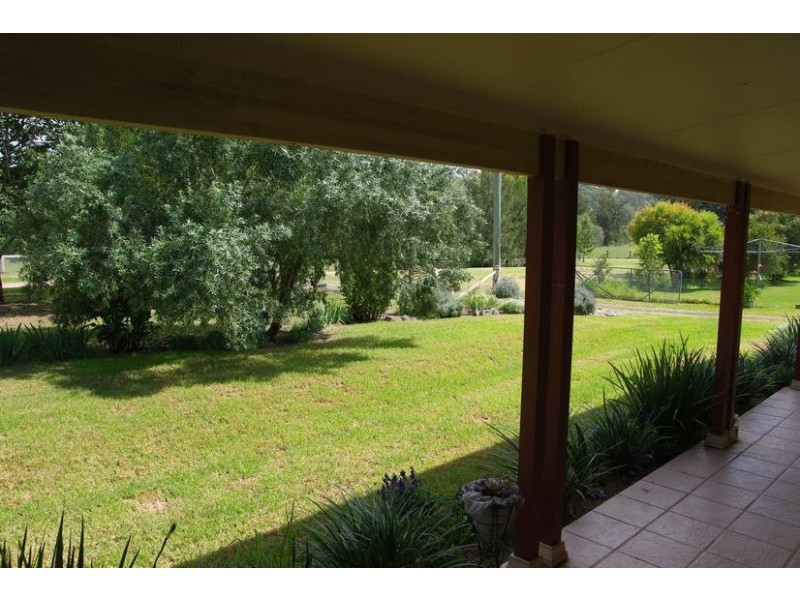 4 Maule St, Wingen NSW 2337
