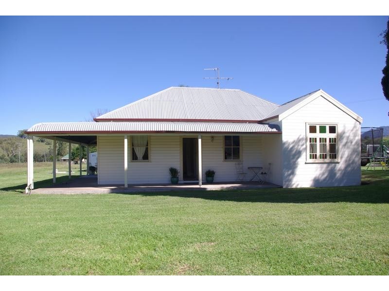 14 Garnet Street, Wingen NSW 2337