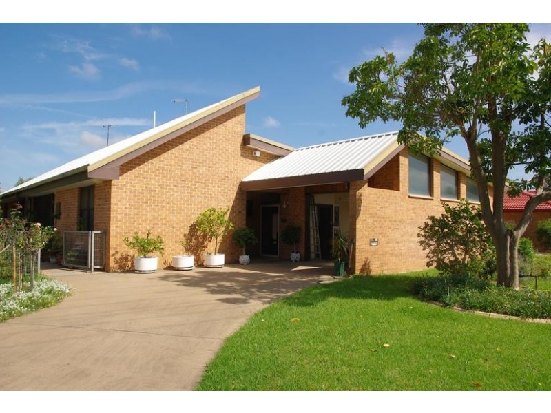 21 Waverley Street, Scone NSW 2337